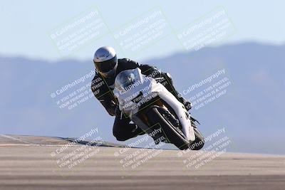 media/Nov-06-2023-Moto Forza (Mon) [[ce023d0744]]/2-Advanced Group/Session 4 (Turn 9)/